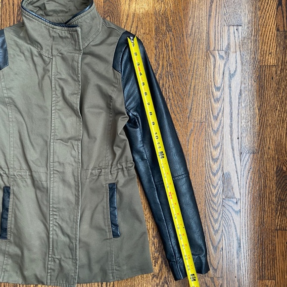 H&M Army Green Jacket Faux Leather Sleeves - US 2 - Picture 10 of 15